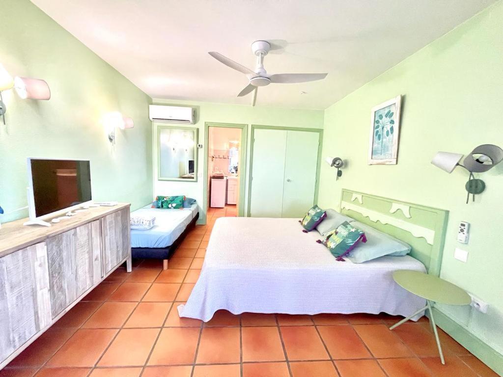 Guadeloupe- Saint-Francois- Residence Anse Des Rochers - Appartement Quart De Villa Etage - Vue Mer- 4 Personnes - Lit Bebe Sur Demande - Citerne Et Wifi Prives -Animaux Ok-Acces Plage Direct -Apnee Bien-Etre Experience Sur Demande Avec Instructeur A Dış mekan fotoğraf